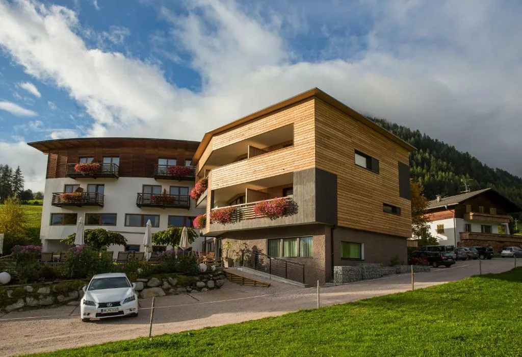 Hotel Dolomitenblick in Terenten (Italy)